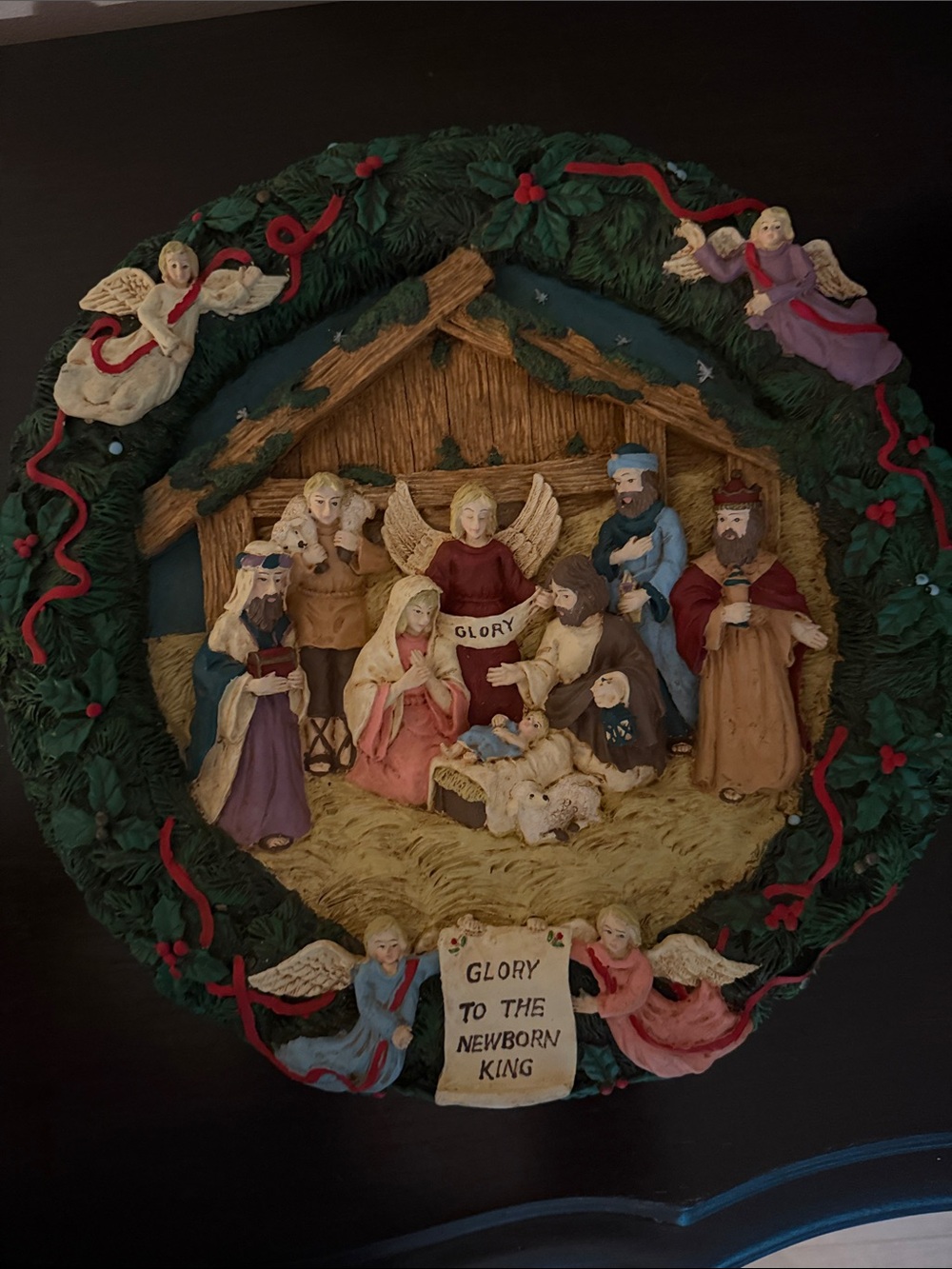 1993 Vintage Musical Traditional Christmas Nativity Wreath Plaque